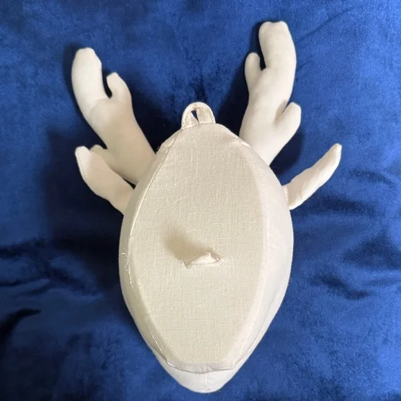 Reindeer Head Christmas Wall Decoration White Fabric “Stuffed” - Picture 8 of 11